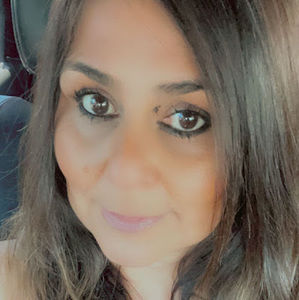 Meet your Posher, Alicia